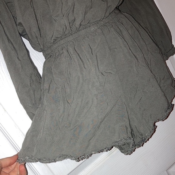 Charlotte Russe olive/sage green romper shorts - Picture 3 of 7